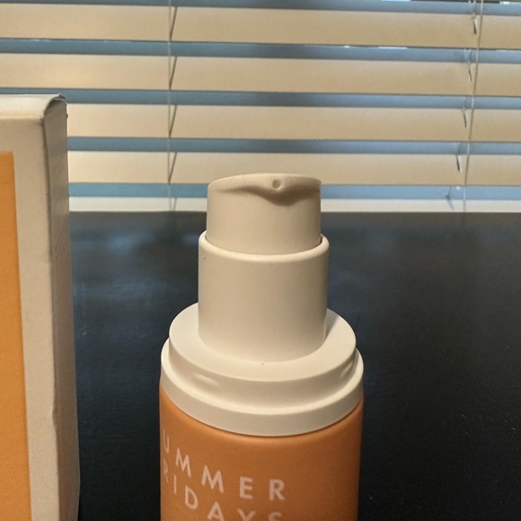 SUMMER FRIDAYS CC me vitamin C niacinamide serum - Picture 4 of 4